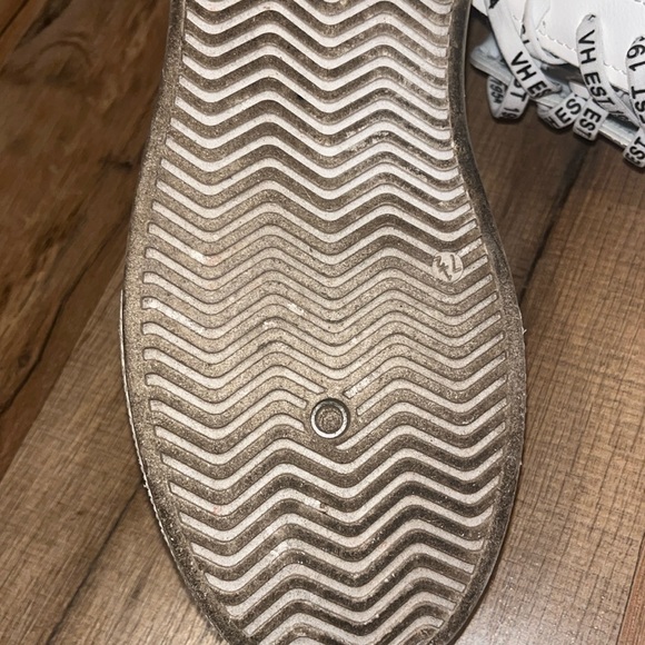 Vintage Havana Sneakers - Picture 7 of 8